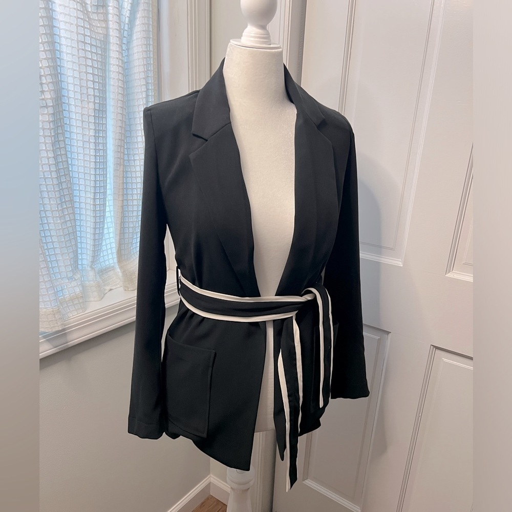JASON WU • BELTED BLAZER • BLACK/WHITE • NWT